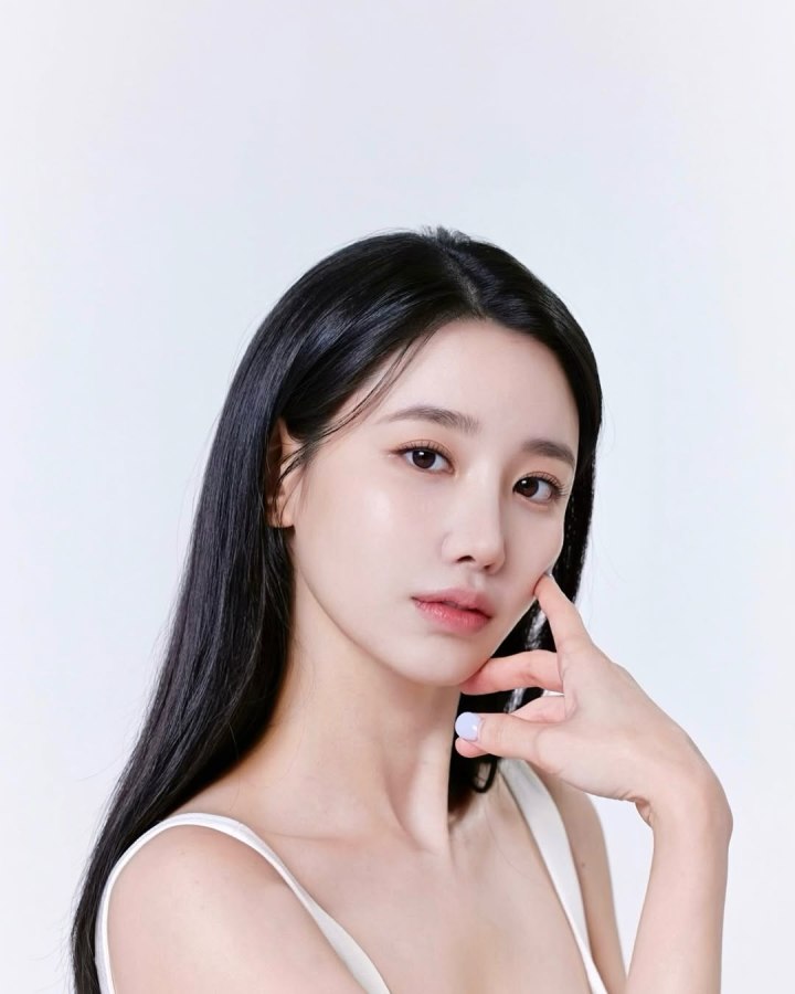 Shin Jee Won (ex-Berry Good) Perfil&nbsp;(2026)