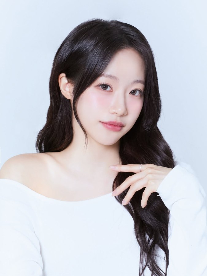 Jeewon (LATENCY, ex-CIGNATURE, ex-GOOD DAY) Perfil&nbsp;(2026)